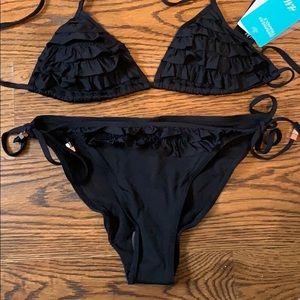 H&M ruffle triangle bikini rose yellow gold detail